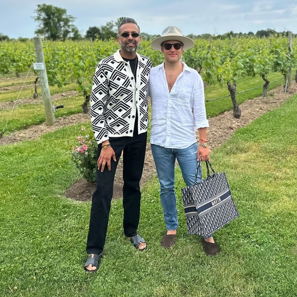 Martin; @TheFashionableCouple - Picture 14 of 16